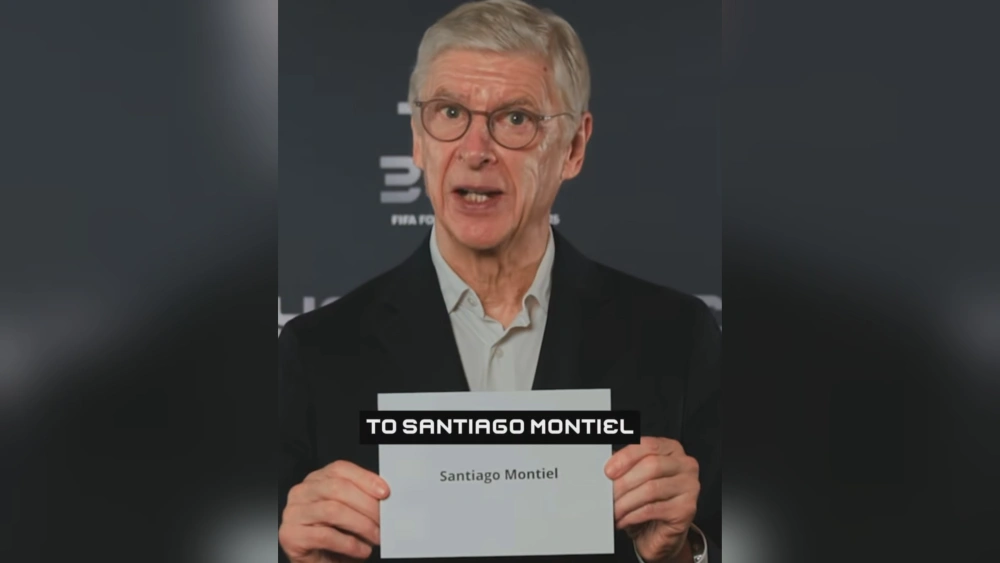 Pengumuman Santiago Montiel sebagai pemenang Puskas Award 2025. [Instagram]