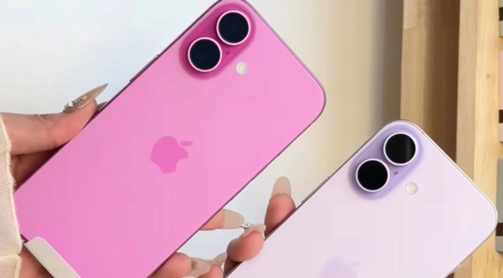 iPhone turun harga jelang akhir tahun. [Instagram]