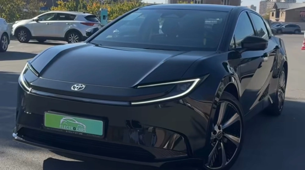 Toyota bZ5 tampil berani dengan bahasa desain Hammerhead. [Instagram]