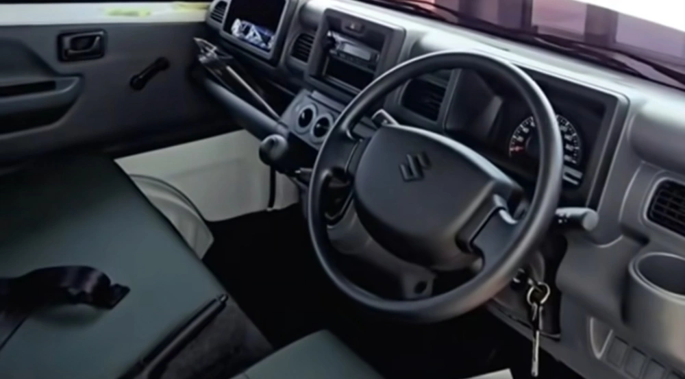 Fitur bagian depan Carry Pick Up 2025. [Instagram]