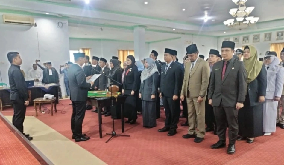Wabup Rejang Lebong, Hendri Praja memimpin mutasi pada Senin 22 Desember 2025. [Dok]