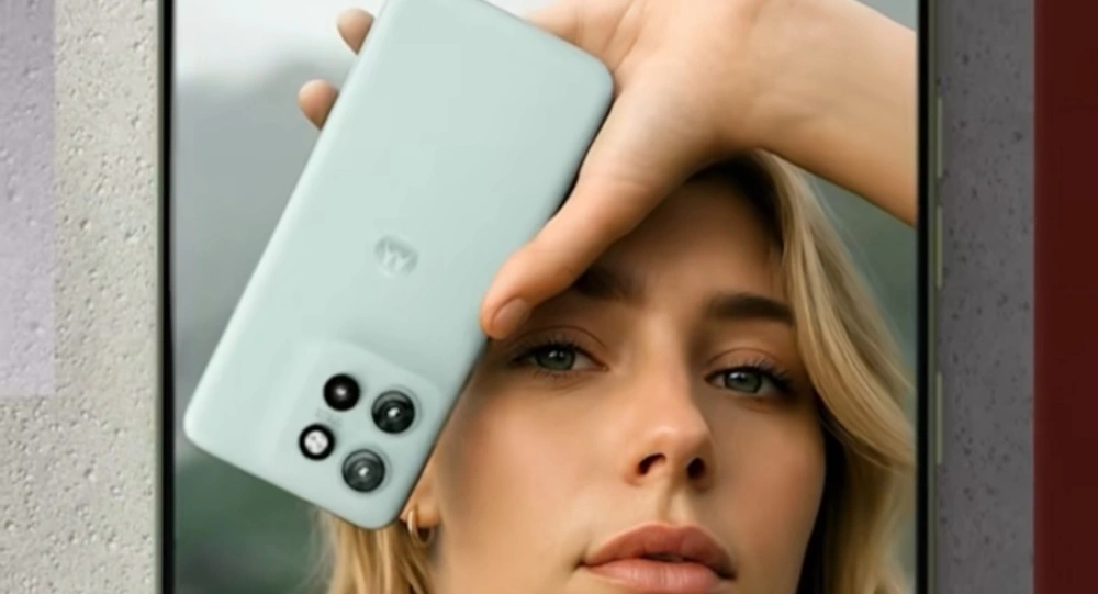 Ukuran Mini, Spek Gahar! Motorola Edge 60 Neo Siap Ganggu Kelas Premium