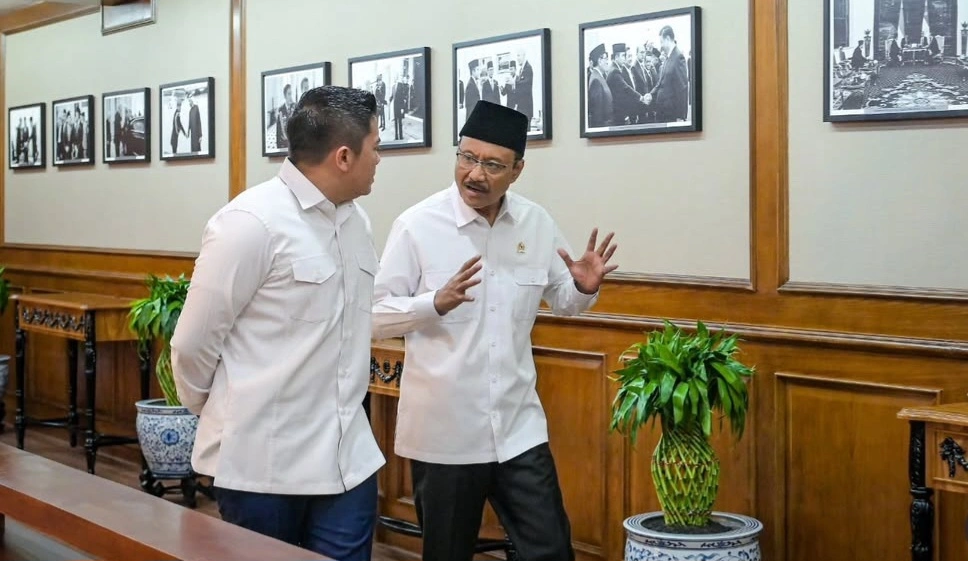 Seskab menerima Mensos bahas BLT dan bantuan Sumatra. [Instagram]