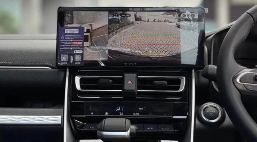 Interior dalam Toyota Zenix. [Instagram]