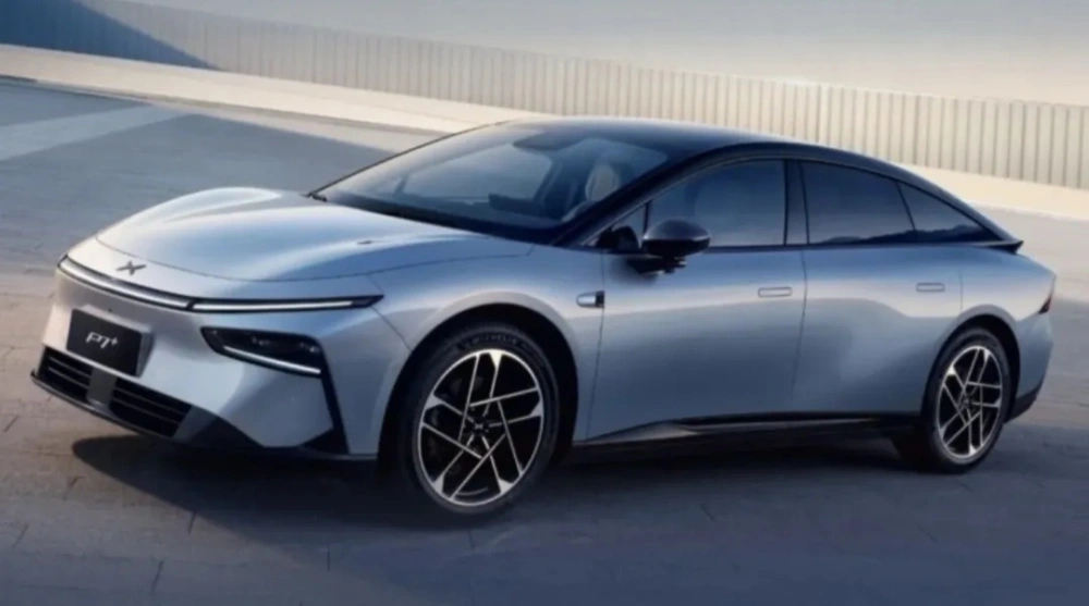 XPeng P7+ EREV Hadirkan Jarak Tempuh Panjang dan Teknologi Canggih
