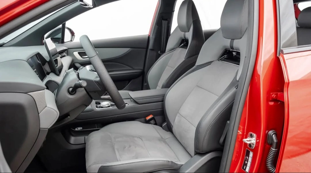 varian performa tertinggi MG4 EV XPower tetap dipertahankan dengan konfigurasi motor ganda AWD. [Instagram]