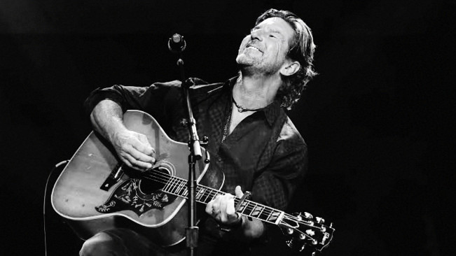 Penyanyi Country AS Brett James Kecelakaan Pesawat, Tewas Bersama Istri dan Anak