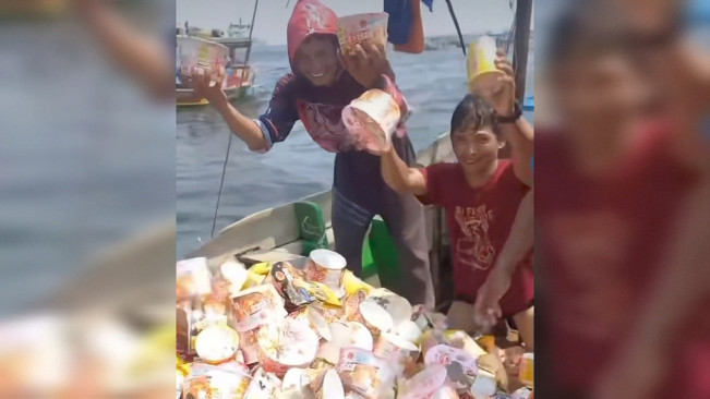 Viral Nelayan di Karawang Temukan 'Harta Karun' dari Peti Kemas yang Jatuh ke Laut