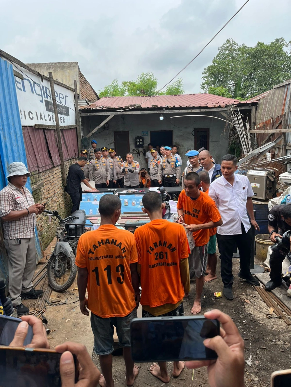 Sejumlah pelaku kejahatan jalanan yang diamankan polisi. [Istimewa]