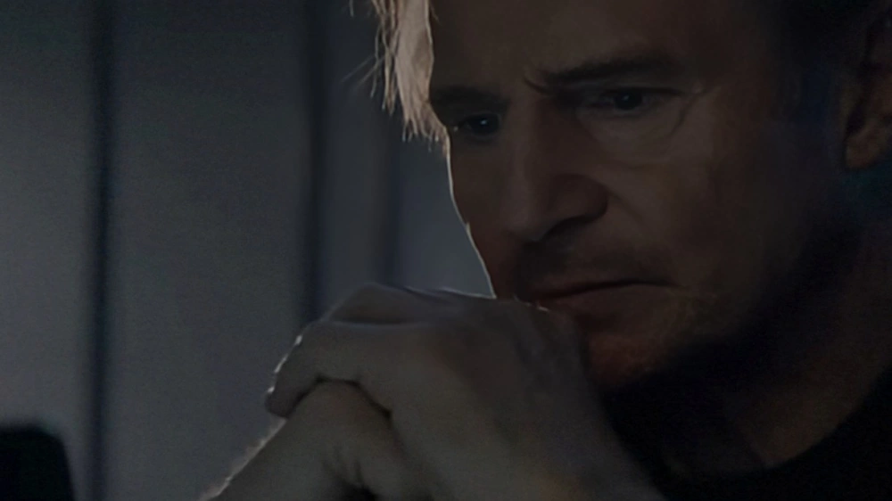 Cuplikan film Blacklight. [Youtube]