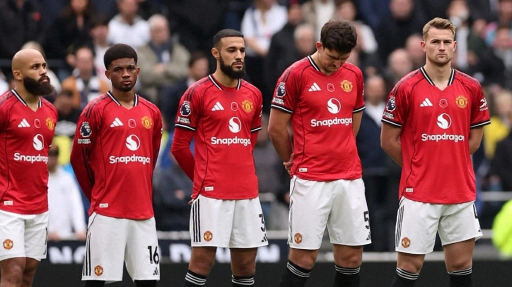 Skuad Manchester United saat berhadapan dengan Tottenham Hotspur. [Instagram]
