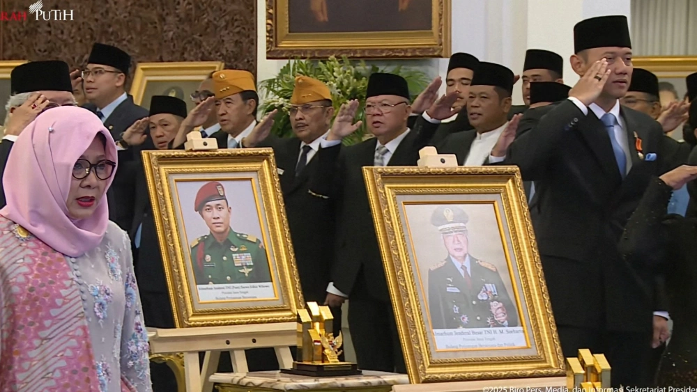 Foto Soeharto di Istana Negara. [Youtube]