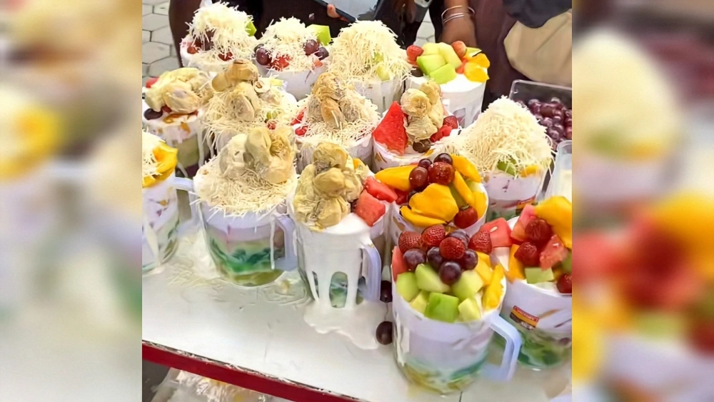 Es teler teko viral yang begitu menggiurkan. [TikTok]