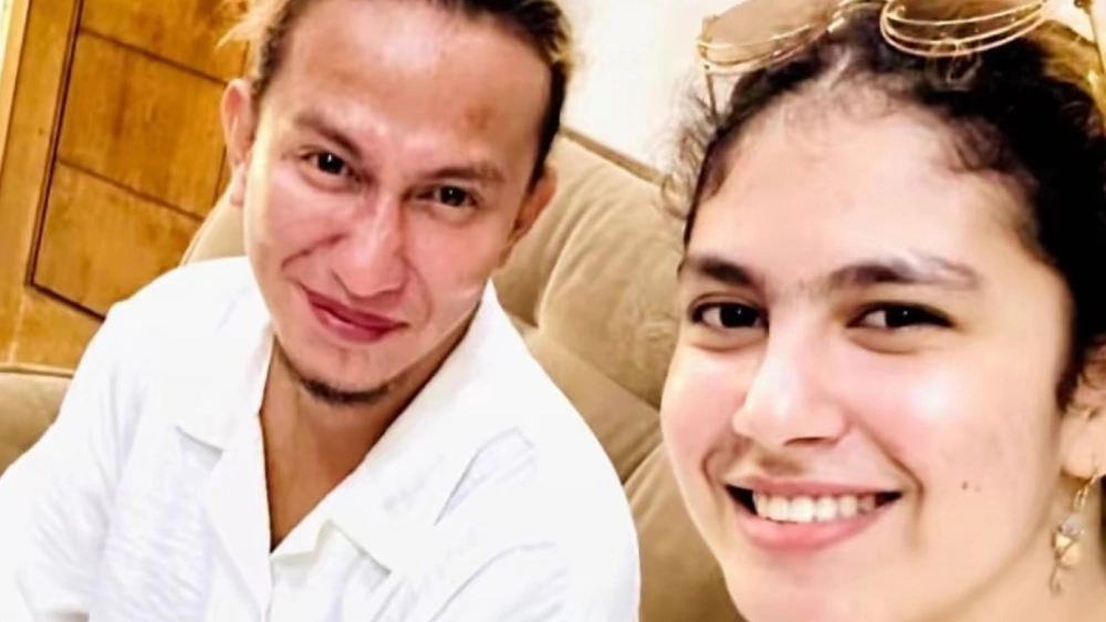 Potret Bahar Bin Smith dan Helwa Bachmid. [Instagram]