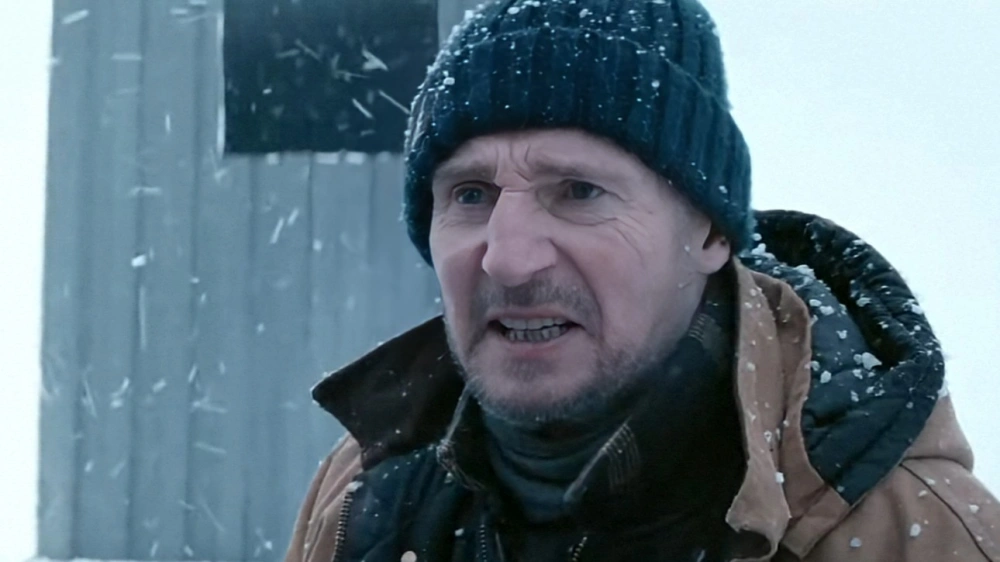 Sinopsis Film Ice Road: Perjuangan Liam Neeson Lintasi Danau Beku