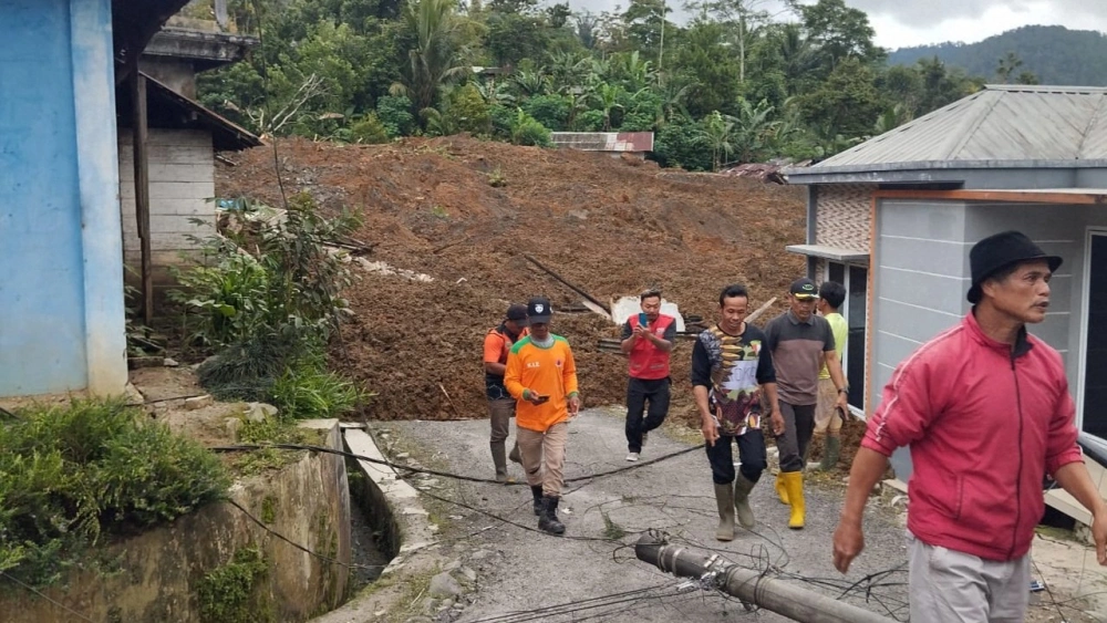 Longsor Banjarnegara: 2 Warga Meninggal, 26 Lainnya Masih Hilang