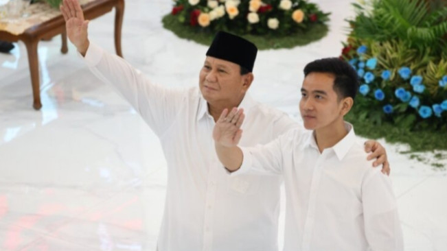 Hasil Survei Poltracking, Dari Sumatera Hingga Papua Puas dengan Kinerja Prabowo