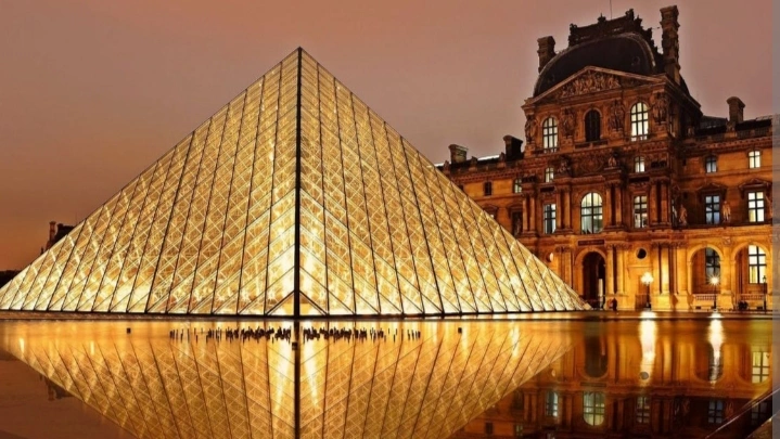 Perampokan Museum Louvre, Raibnya Peninggalan Keluarga Napoleon Bonaperte
