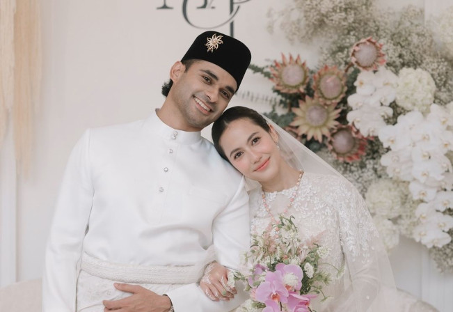 Bikin Kaget! Pevita Pearce Umumkan Pernikahan