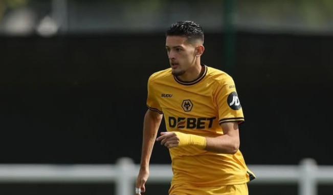 Justin Hubner Main Penuh Bersama Timnya Wolves U-21 Saat Kalahkan Man City U-21
