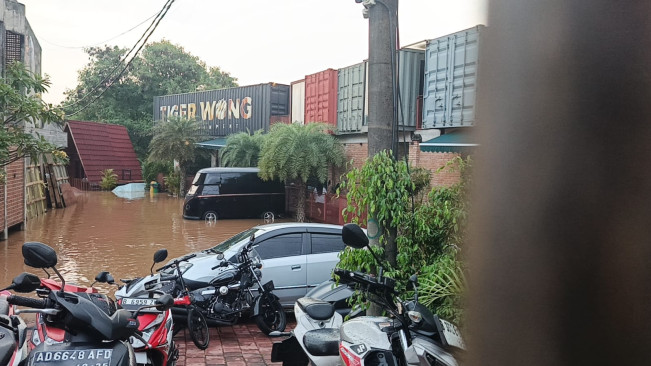 Banjir di Mana-Mana, Viral Orang Kesentuhan Leluhur Gara-Gara Kerusakan Alam Bogor