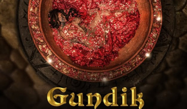 Berikut Sinopsis Film Gundik, Tampilkan Poster Luna Maya Tanpa Busana