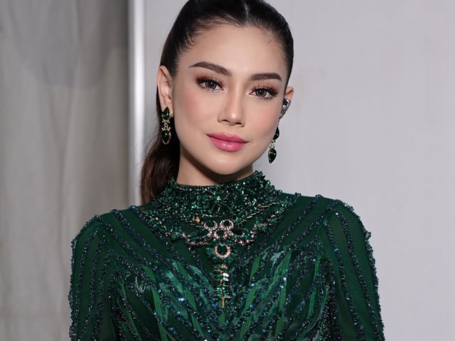 Celine Evangelista Klarifikasi Tudingan Jadi Istri Kelima Hingga Dikait-kaitkan dengan Menteri Agama