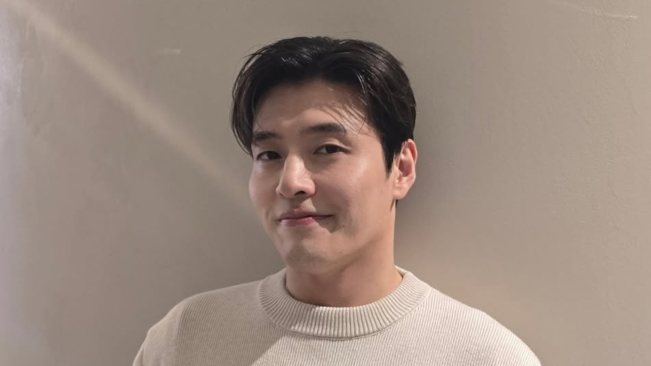 Kang Ha Neul Ungkap Dirinya Pernah Terpesona denan Wanita di Kereta Bawah Tanah Hingga Ajak Minum Kopi Bareng