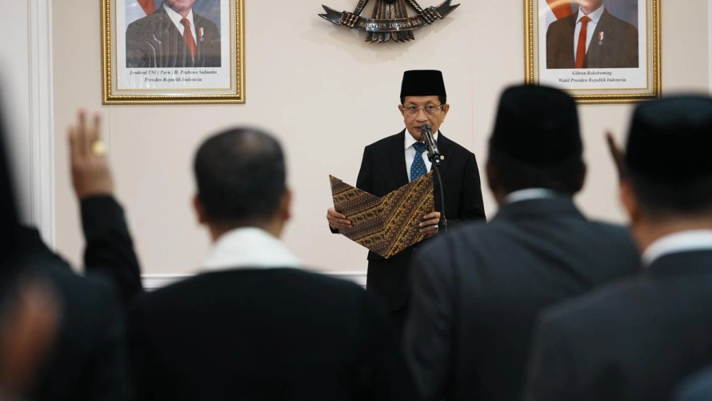 Menag Nasaruddin Umar melantik sejumlah rektor UIN, Kepala Kanwil Kemenag Provinsi dan Kepala Biro PTKN, Rabu (12/11/2025). [Kemenag RI]