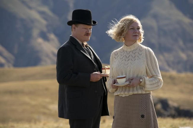 Cinlok, Kirsten Dunst Nikahi Jesse Plemons di Resor Mewah Jamaika