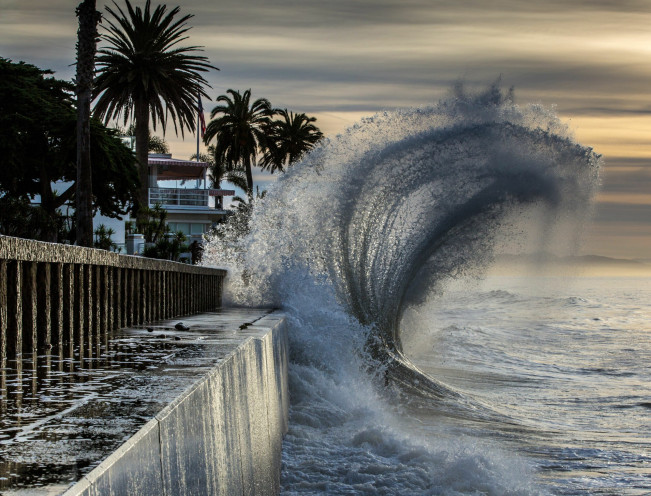 Negara-negara Ini Punya "Seawalls", Ada yang Umurnya 300 Tahun!
