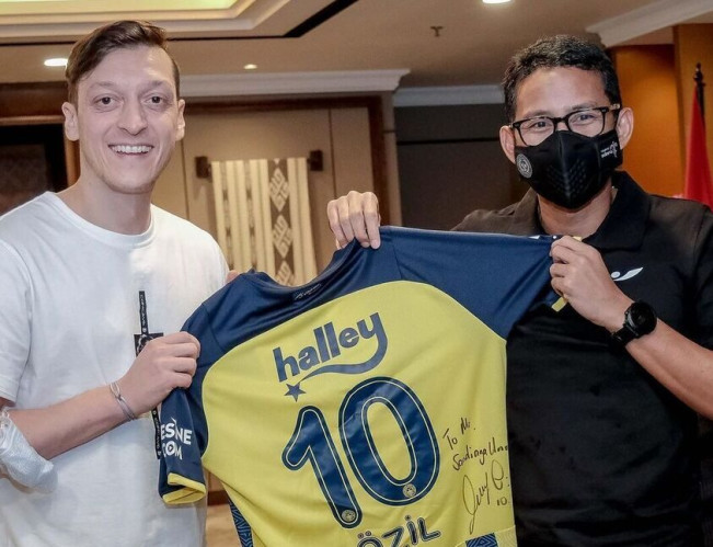 Sandiaga: Mesut Ozil Dipilih untuk Bantu Promosi Wisata Indonesia