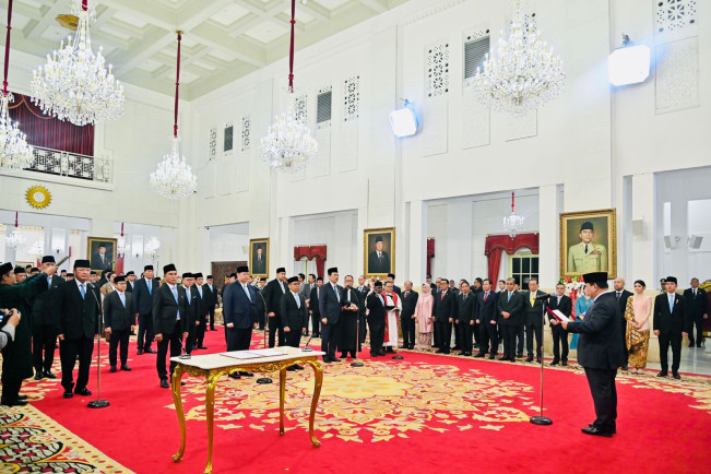 Sederet Kontroversi Menteri Prabowo Setelah Satu Hari Dilantik