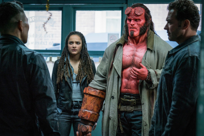 Sinopsis Film Hellboy, Ketika Penyihir Jahat Menebar Wabah Mematikan di Inggris