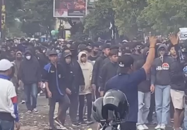 Setelah Kericuhan, Polisi Lakukan Pengamanan Kantor Arema FC