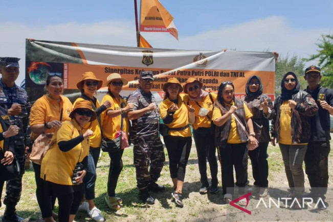 KBPP Polri-TNI AL Gelar Baksos Peringati Hari Ozon Sedunia