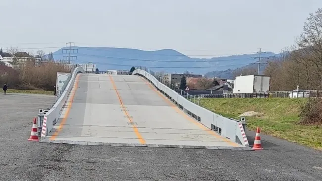 ASTRA Bridge, Juru Selamat Menghadapi Konstruksi Jalanan