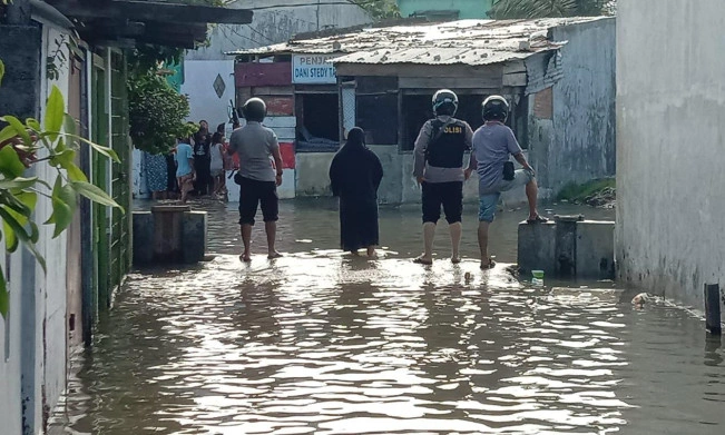Banjir rob di Medan Belawan. [Istimewa]