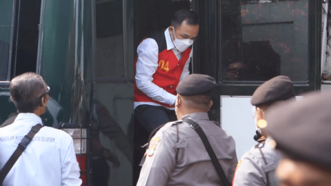 Putri Chandrawati hingga Kuat Maruf Datangi PN Jaksel Tangan Diborgol