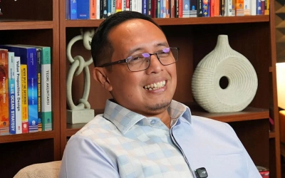 Hasan Nasbi Dikecam Gegara Minta Purbaya Stop Kritik, Warganet: Bukannya Sadar Diri