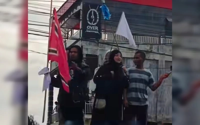 Bendera Aceh dan Putih Berkibar Saat Demo Tetapkan Bencana Nasional: Pemerintah Kemana?