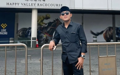 Viral! Aksi Gus Elham Yahya Cium Anak Perempuan Bikin Warganet Murka di X