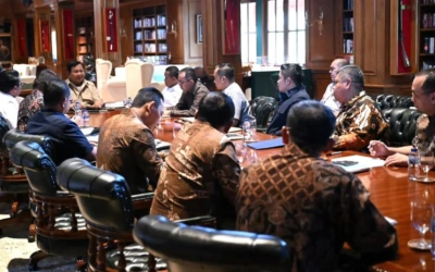 Presiden Prabowo Gelar Rapat Penting di Hambalang Bahas Penertiban Hutan dan Tambang Ilegal
