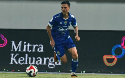 Biodata dan Agama Eliano Reijnders, Senjata Serbabisa Persib Bandung