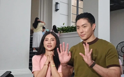 Refreshing Awal Tahun, Sarwendah dan Giorgio Antonio Ajak Seluruh Tim Liburan Bareng