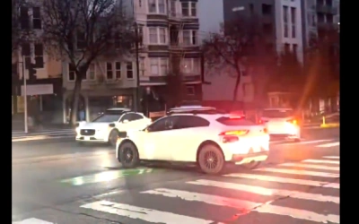 Listrik San Francisco Padam, Waymo Robotaxi Berhenti Total Bikin Macet, Tesla Melaju