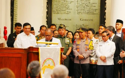 Kapolri, Panglima TNI dan Sejumlah Menteri Tinjau Katedral dan GPIB Immanuel Jakarta