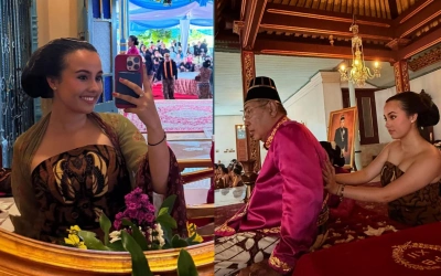 Biodata dan Agama Shayna Lelyana Sriro, Cucu Pakubuwono XIII Berparas Bule