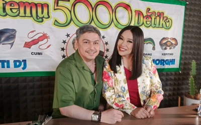 Tips Awet Muda Titi DJ & Thomas Djorghi, Pakai Skincare hingga Pola Hidup Sehat