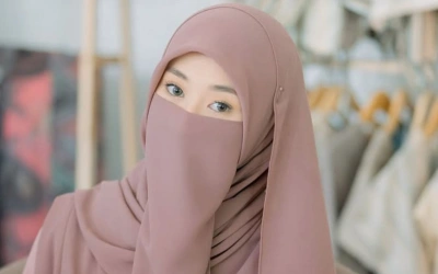 Biodata dan Agama Tinandrose, Penulis Buku yang Kini Jadi Istri Fiki Naki